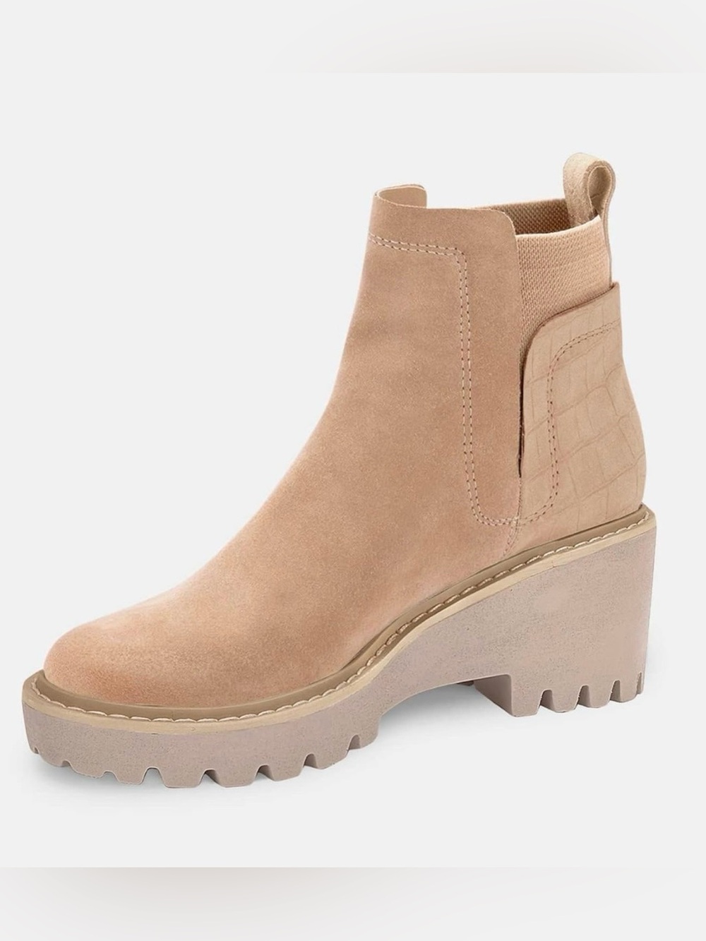 Women’s Platform Lug Sole Chelsea Ankle High Boots with Chunky Heel in Light Tan